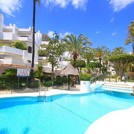 Beachside With Jacuzzi & Pool *