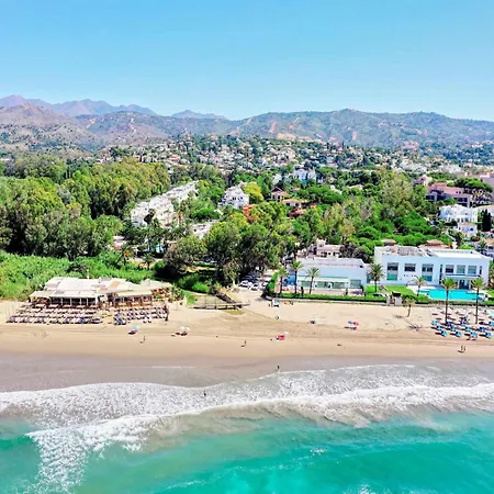 Beachside With Jacuzzi & Pool ماربيا